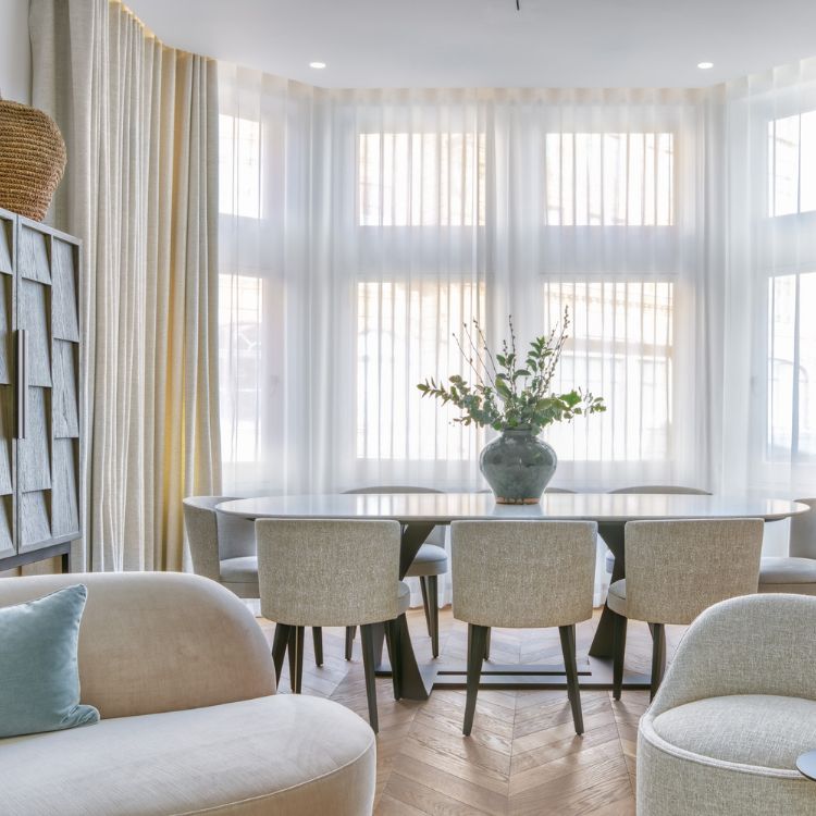 How to Style a Room with Low Ceilings? 6 Tips from Our Team